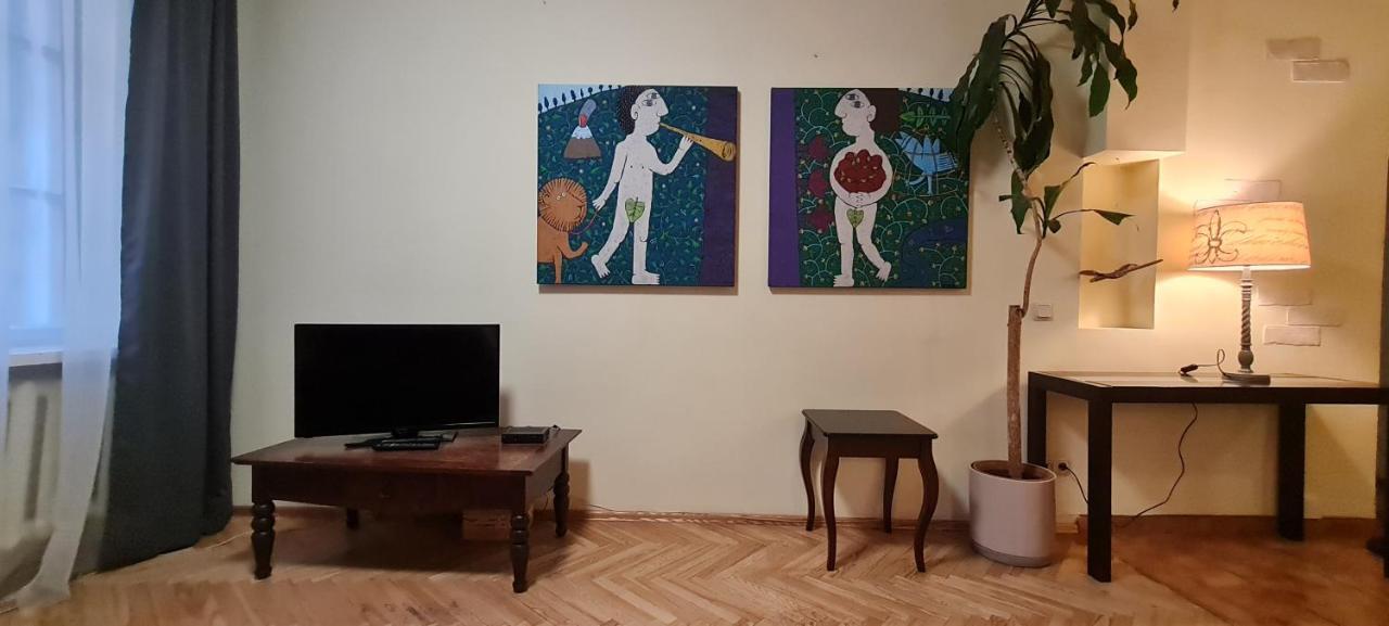 Dzīvoklis Rehouse Stikliu 4 *